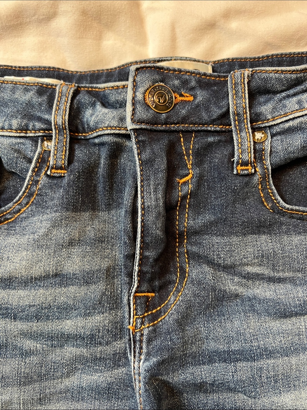 Vigoss Washed Blue Rolled-Cuff Denim Shorts - Picture 4 of 12